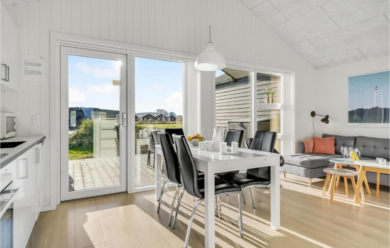 Awesome Home In Ringkobing With Kitchen Sondervig Exterior photo