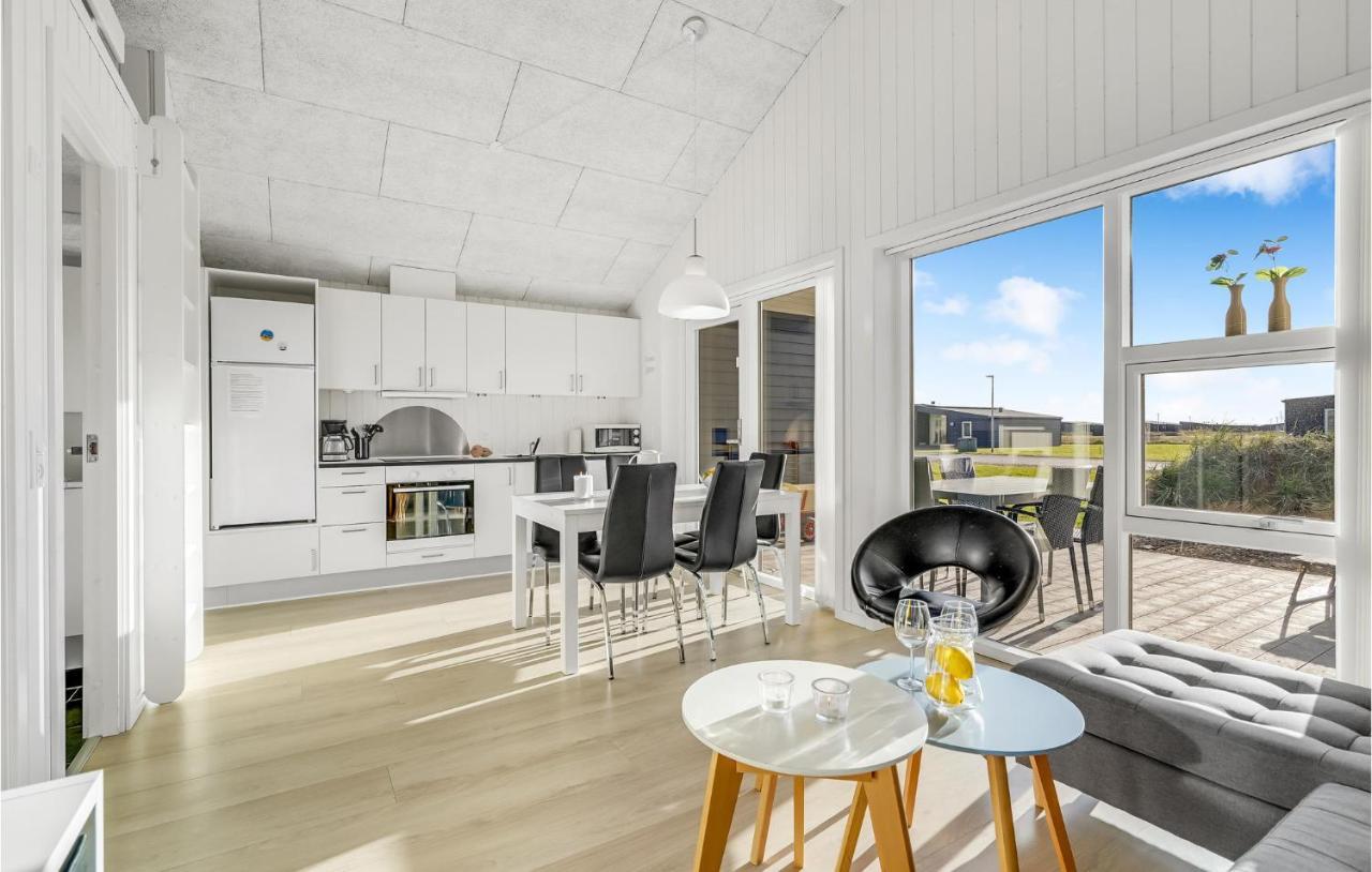 Awesome Home In Ringkobing With Kitchen Sondervig Exterior photo